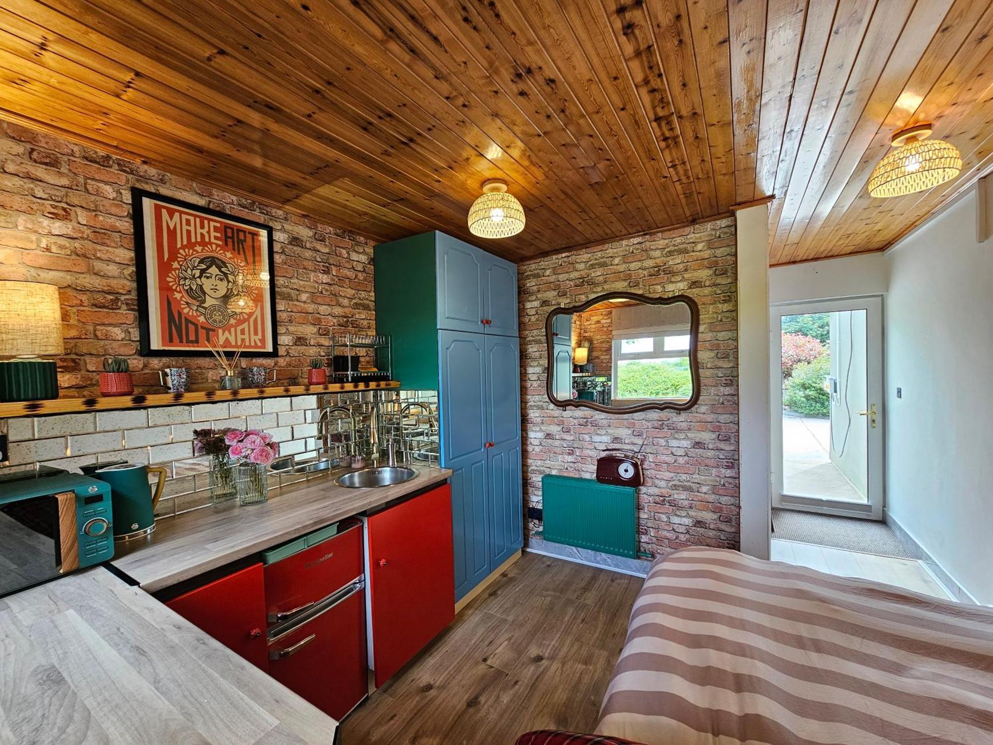 Mary'S Artebella Apartment Тралий Екстериор снимка